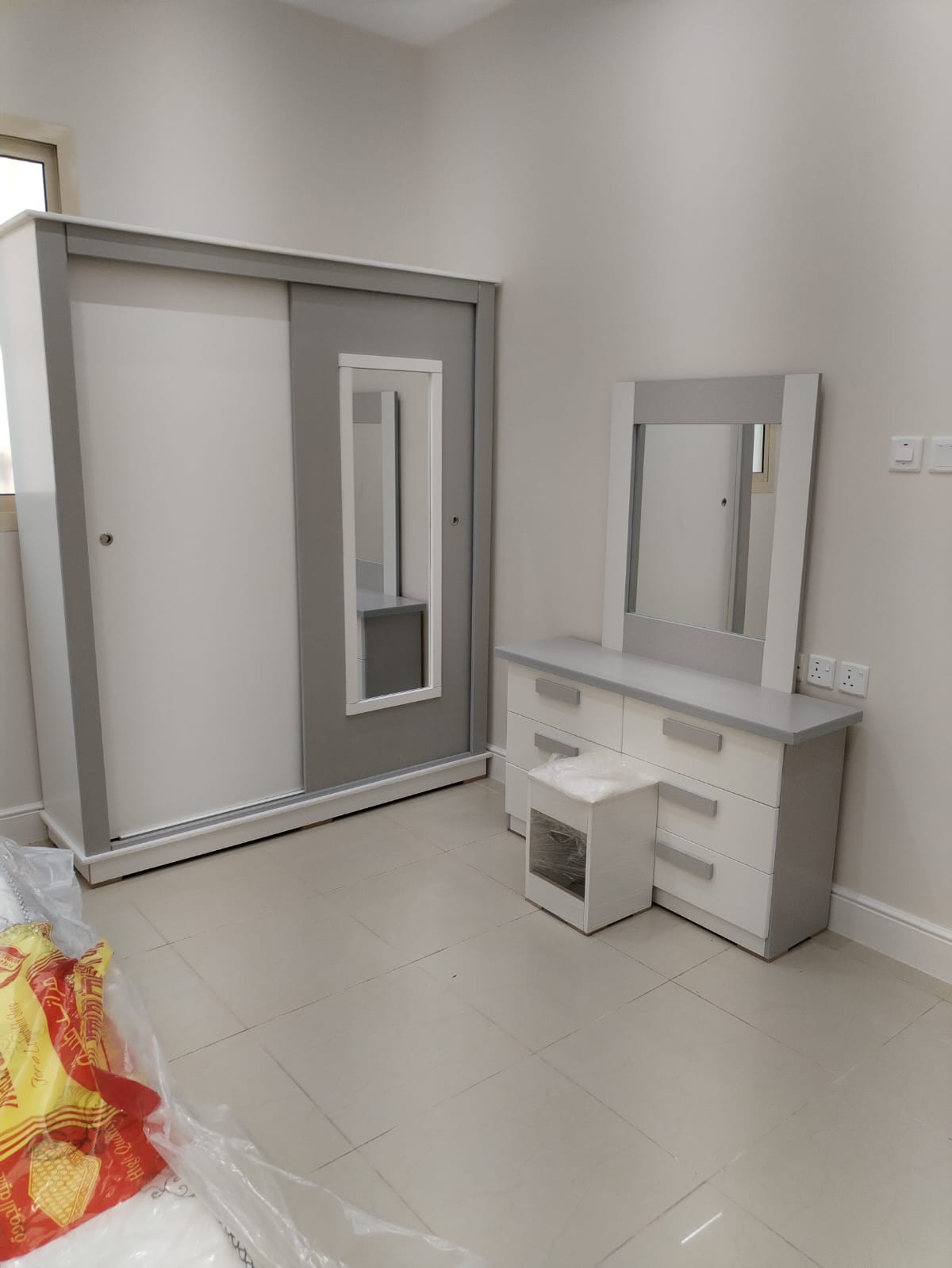 ce6a1af5-dd1e-4e87-940c-d79778405be7_دولاب جاهز وتفصيل.jpeg